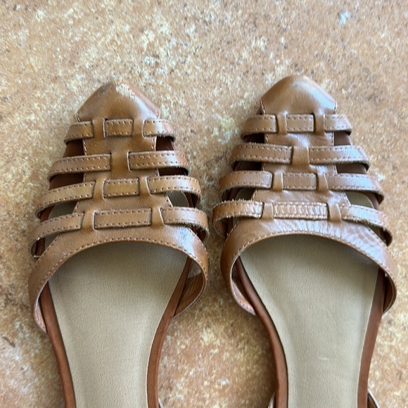 Dolce Vita Sandals - Picture 3 of 4